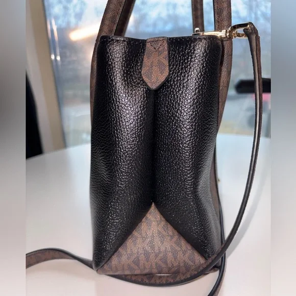 Michael Kors Black Pebbled Leather Satchel MK Logo Trim Crossbody NWOT - Picture 4 of 11